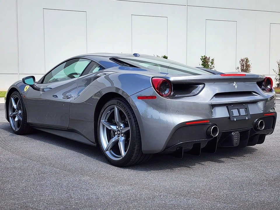 2016 Ferrari 488 GTB - Image 9 of 31