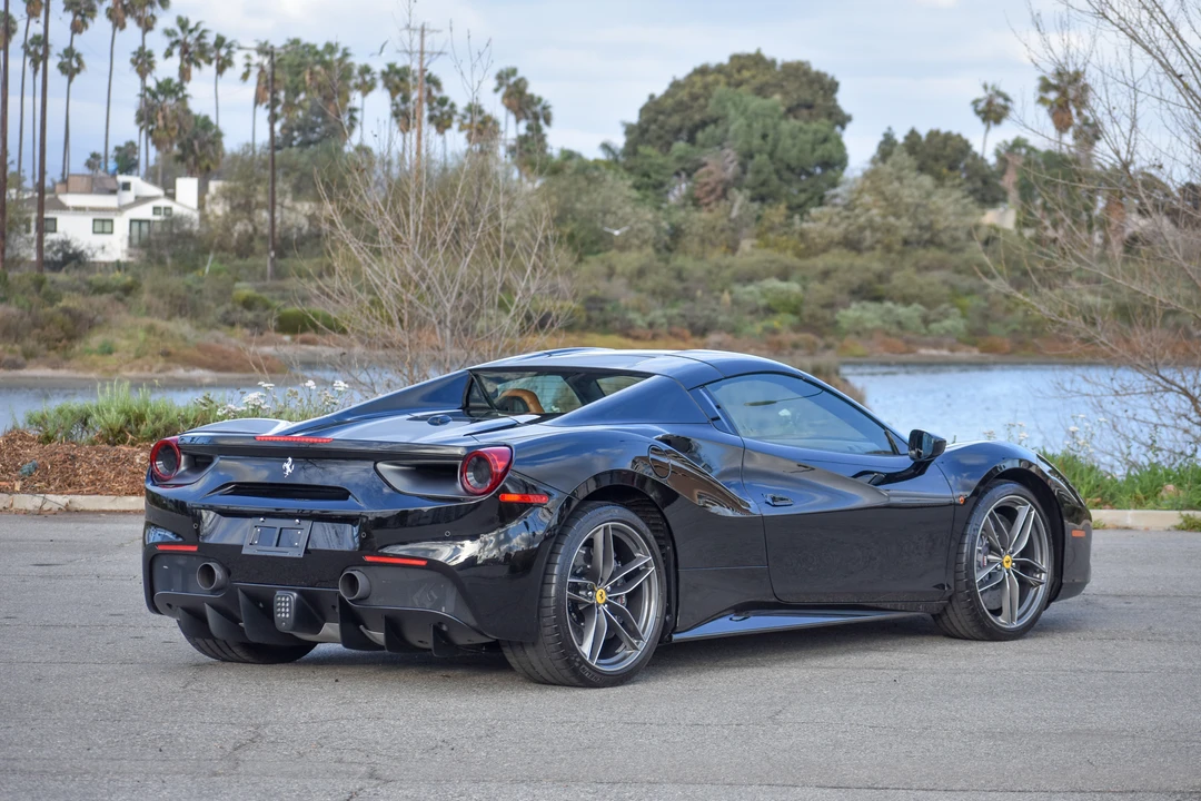 2016 Ferrari 488 Spider - Image 27 of 31