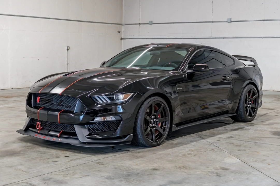 2016 Ford S550 Shelby Mustang GT350R - Image 1 of 31