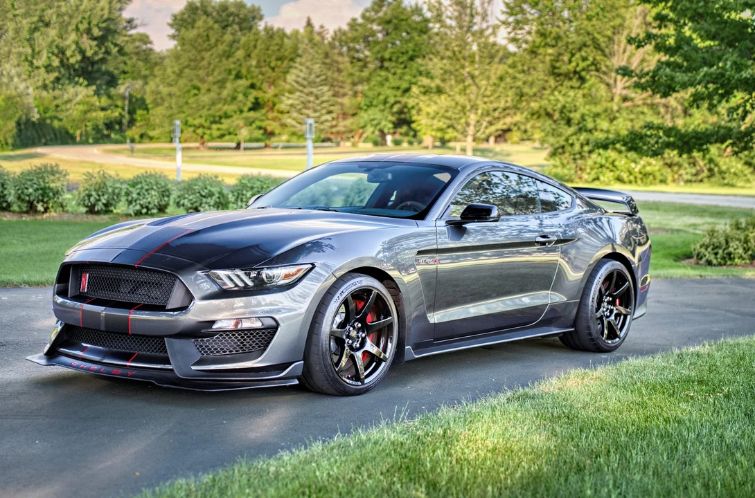 2016 Ford S550 Shelby Mustang GT350R - Image 3 of 31