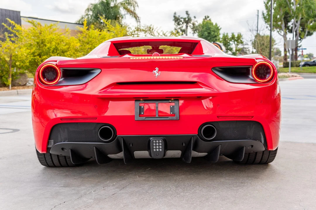 2018 Ferrari 488 Spider - Image 8 of 31