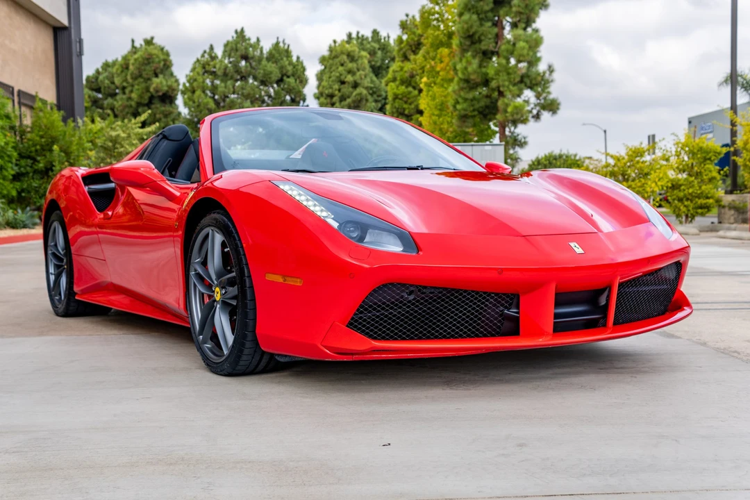 2018 Ferrari 488 Spider - Image 28 of 31
