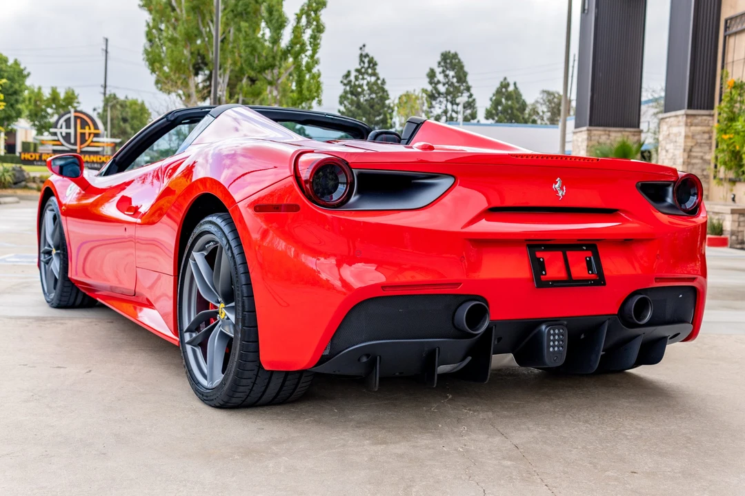 2018 Ferrari 488 Spider - Image 20 of 31