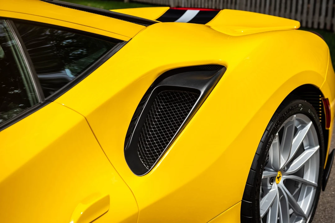 2019 Ferrari 488 Pista - Image 19 of 31