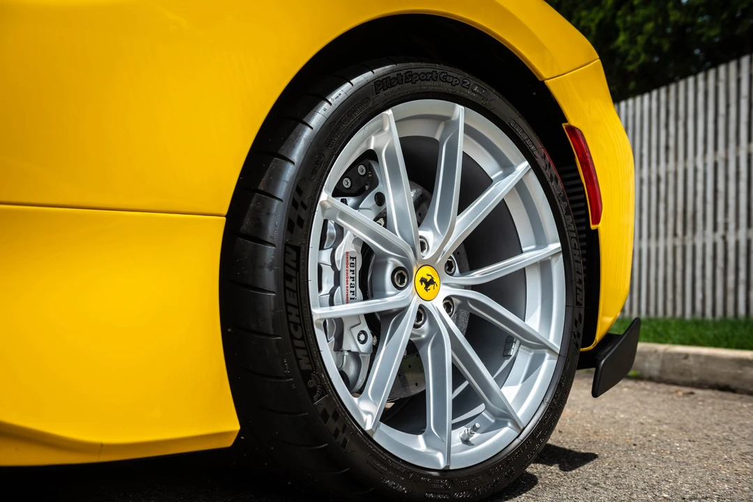 2019 Ferrari 488 Pista - Image 24 of 31