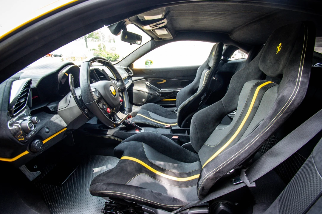 2019 Ferrari 488 Pista - Image 27 of 31