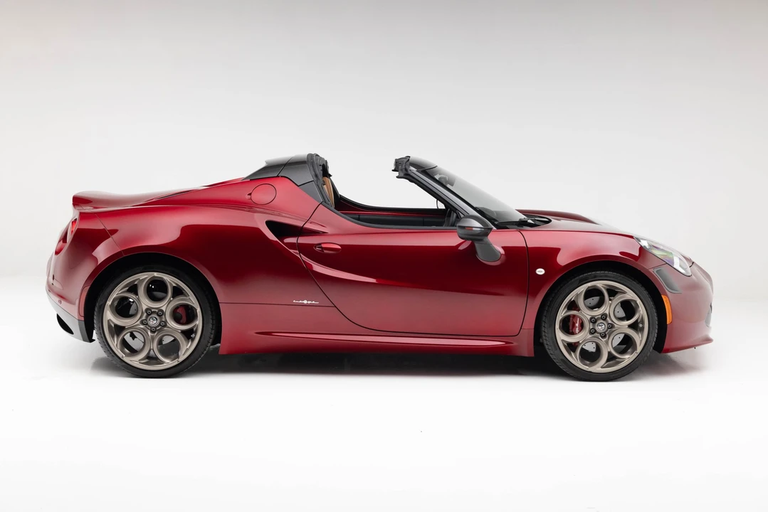 2020 Alfa Romeo 4C Spider - Image 5 of 31