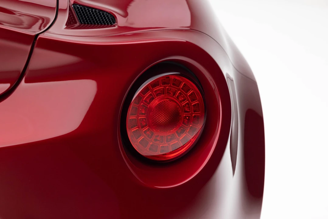 2020 Alfa Romeo 4C Spider - Image 29 of 31