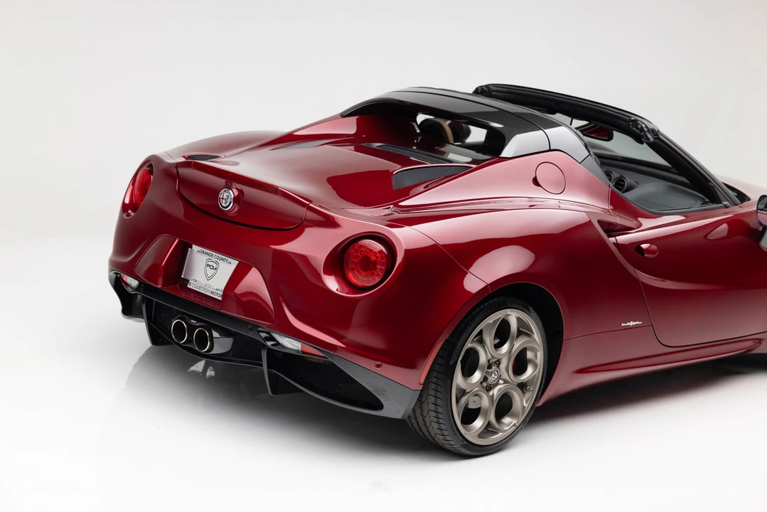 2020 Alfa Romeo 4C Spider - Image 24 of 31