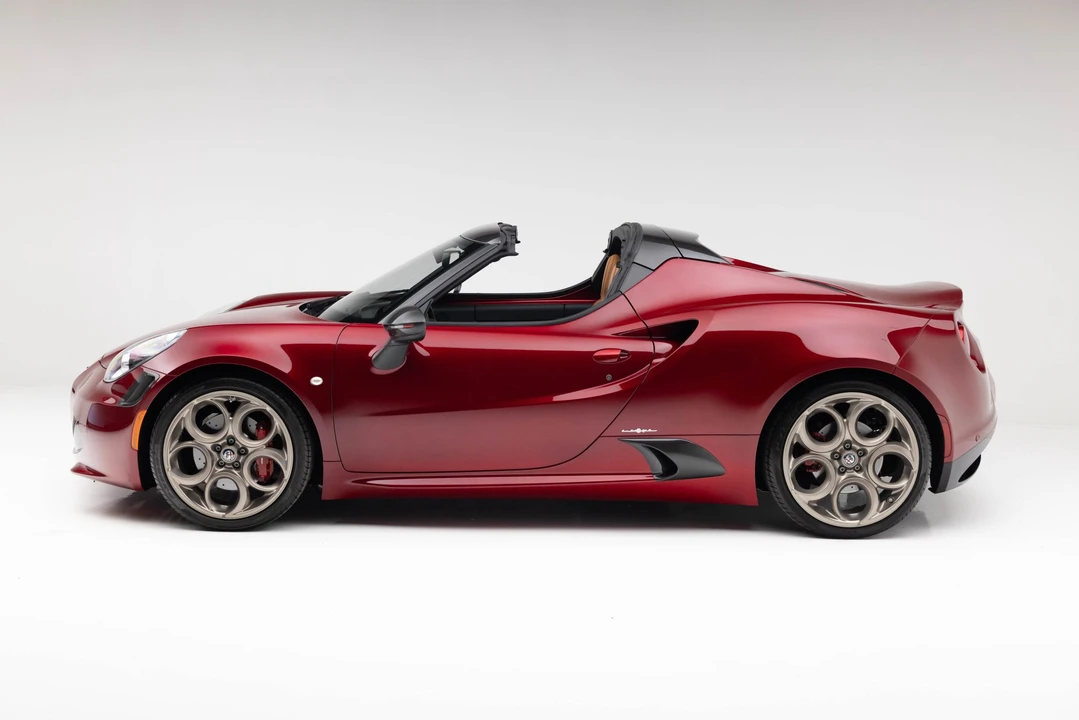 2020 Alfa Romeo 4C Spider - Image 9 of 31