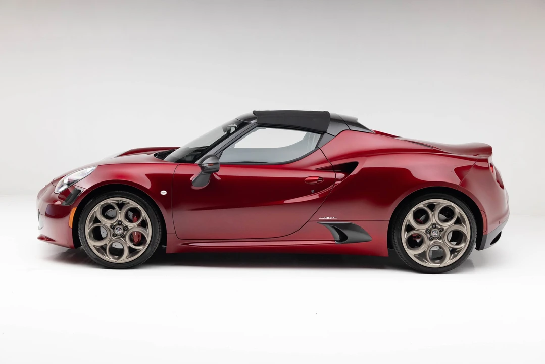 2020 Alfa Romeo 4C Spider - Image 17 of 31