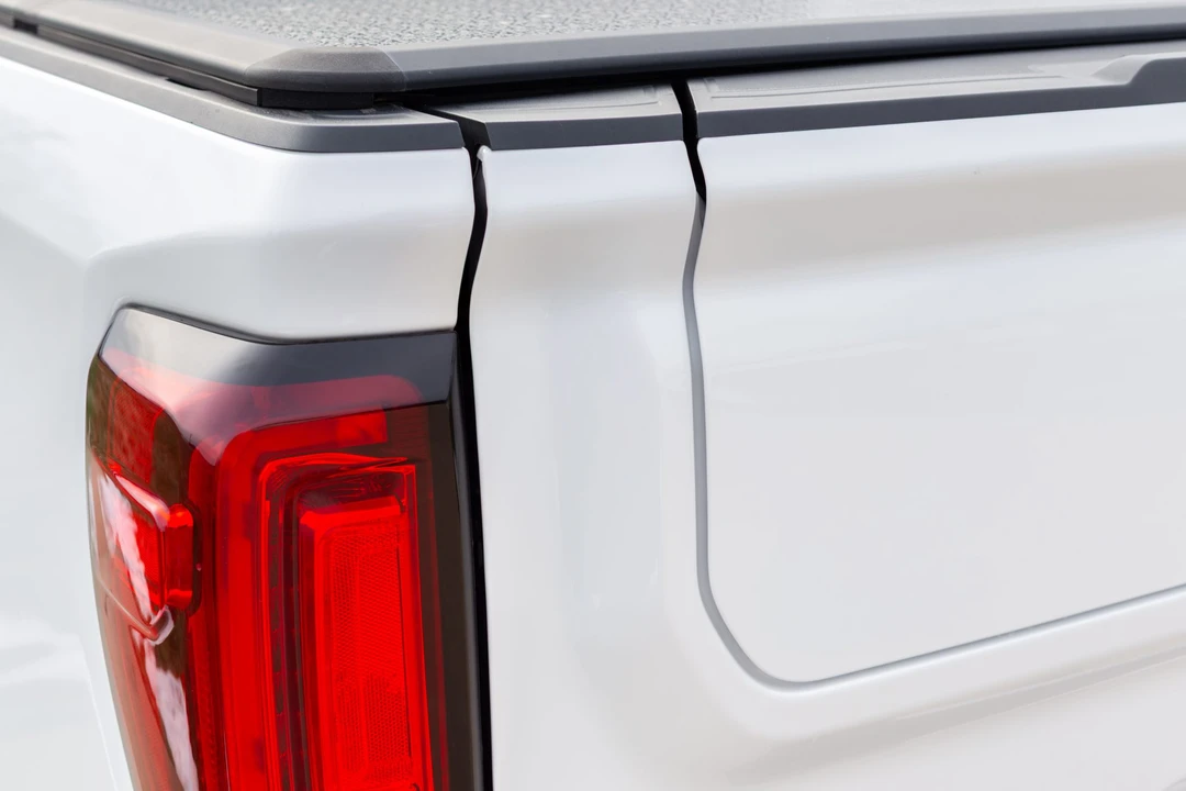2020 GMC Sierra 5th Gen - Image 13 of 31