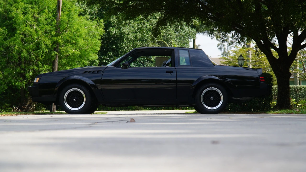 1987 Buick Grand National GNX - Image 12 of 31