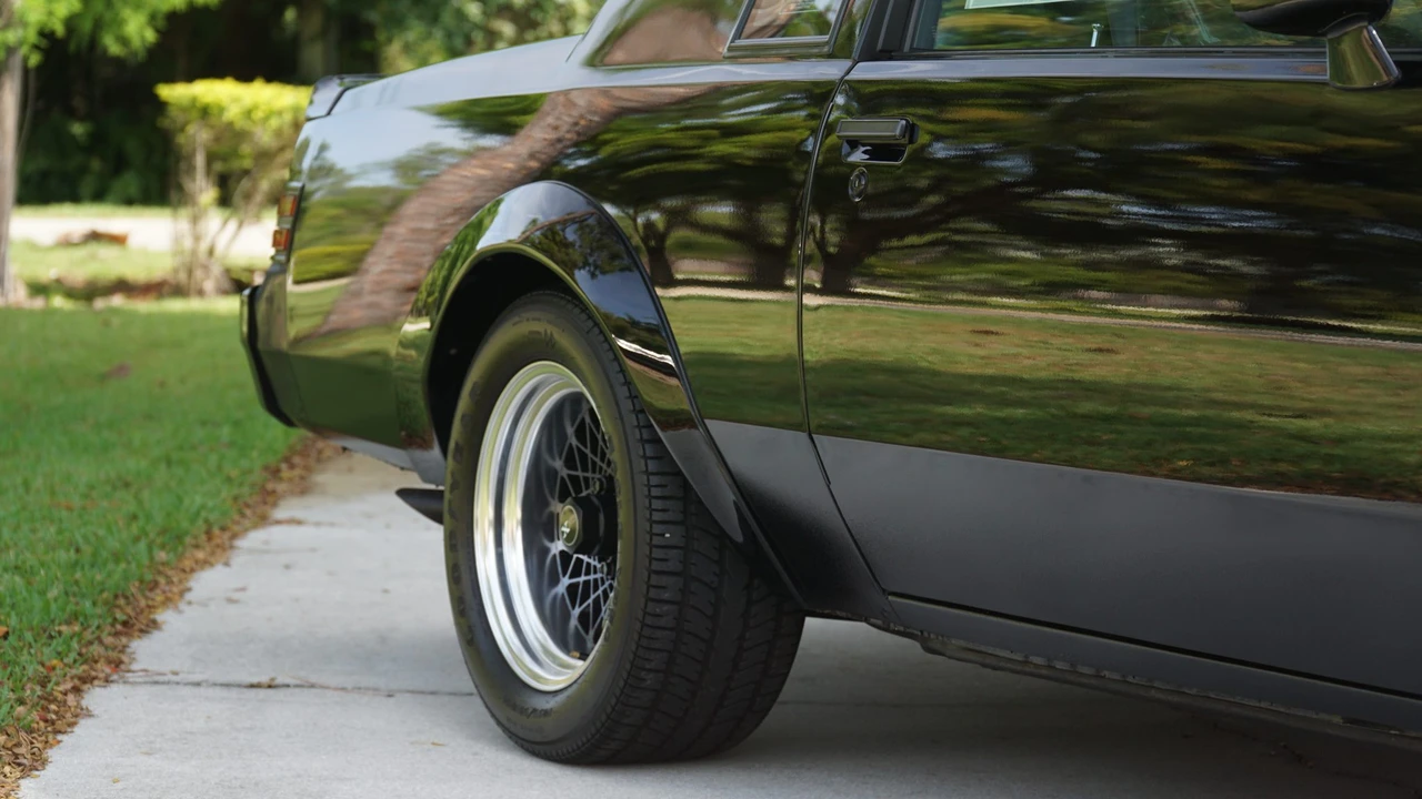 1987 Buick Grand National GNX - Image 26 of 31