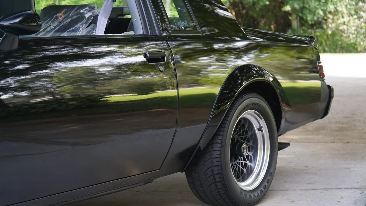 1987 Buick Grand National GNX - Image 25 of 31