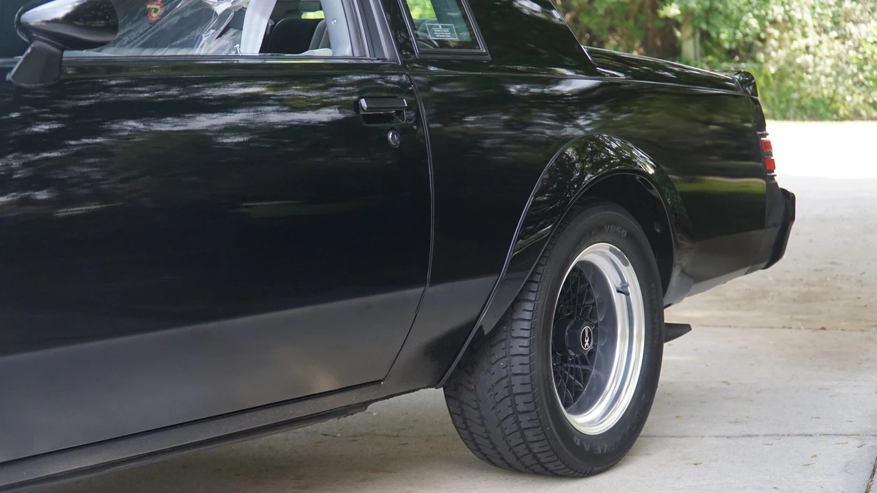1987 Buick Grand National GNX - Image 24 of 31
