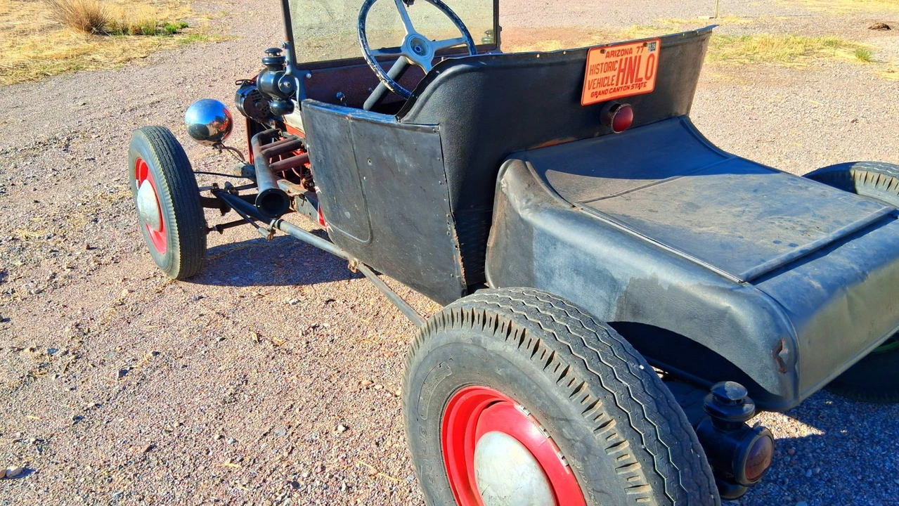 Ford Hot Rod - Image 28 of 31