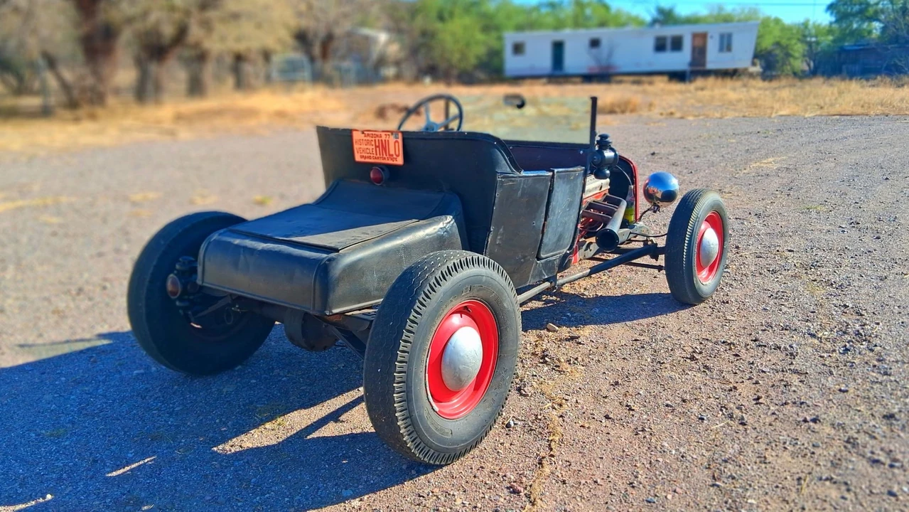 Ford Hot Rod - Image 13 of 31