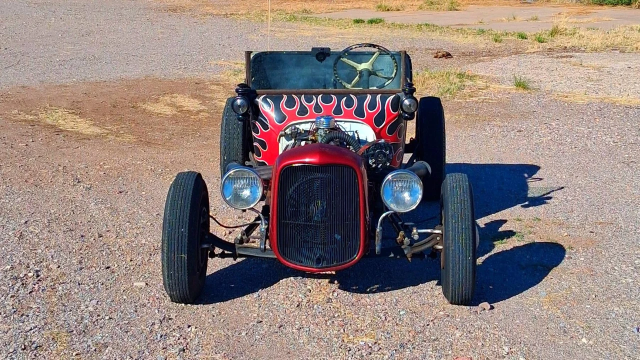Ford Hot Rod - Image 24 of 31