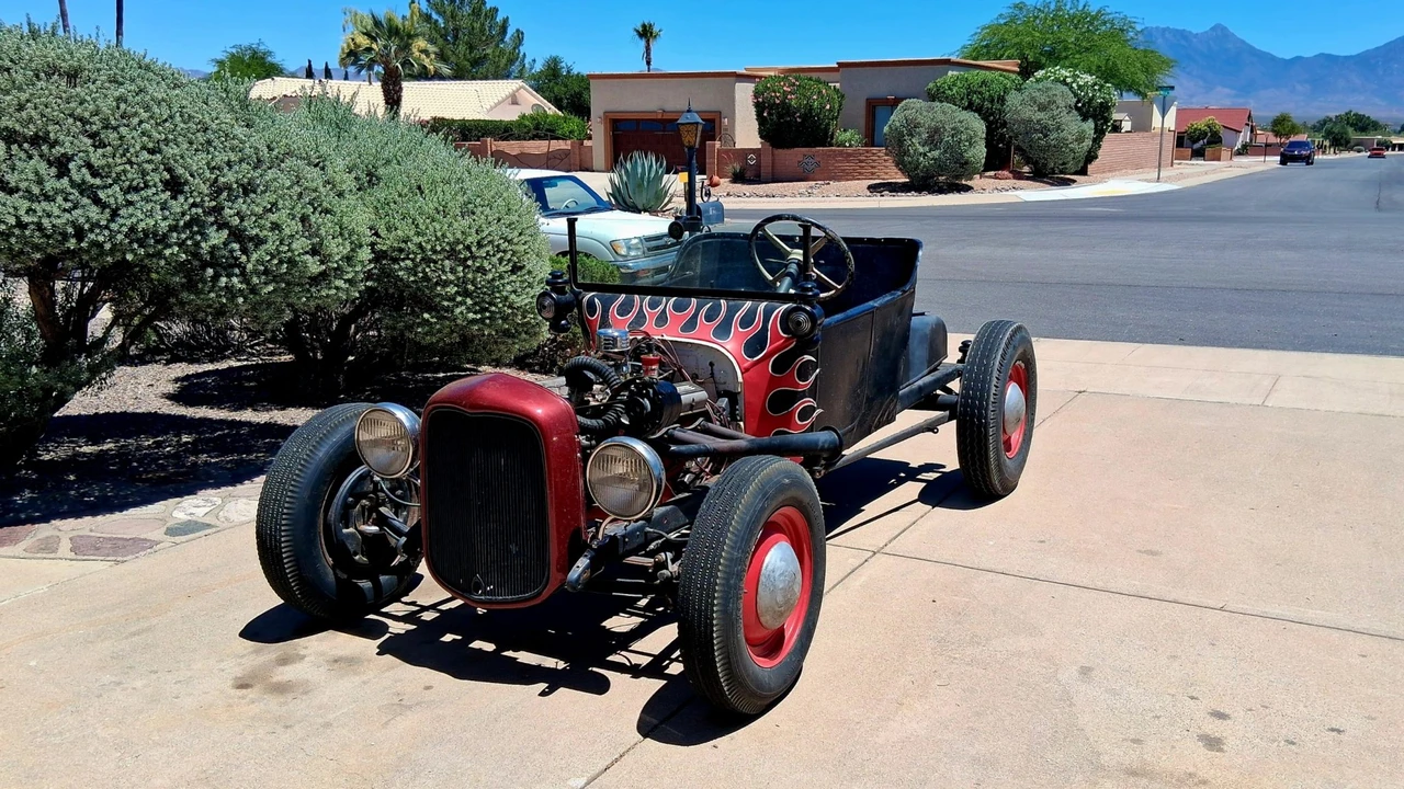 Ford Hot Rod - Image 7 of 31