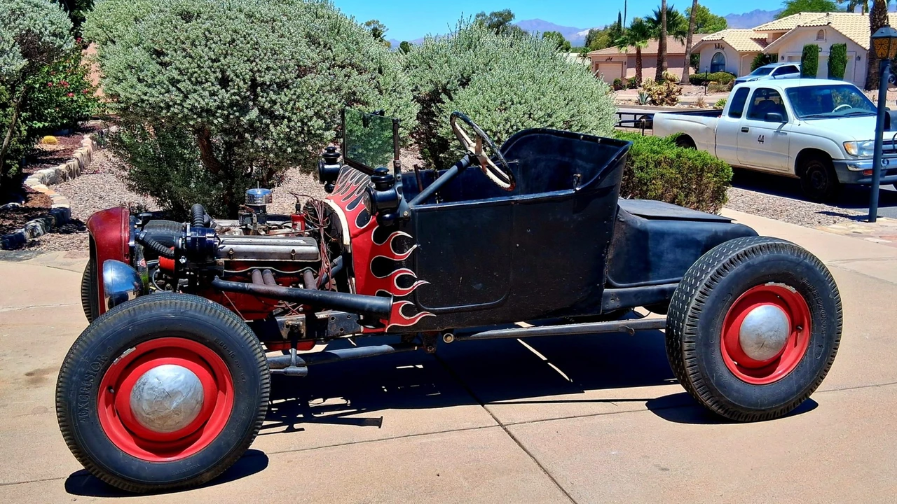 Ford Hot Rod - Image 10 of 31