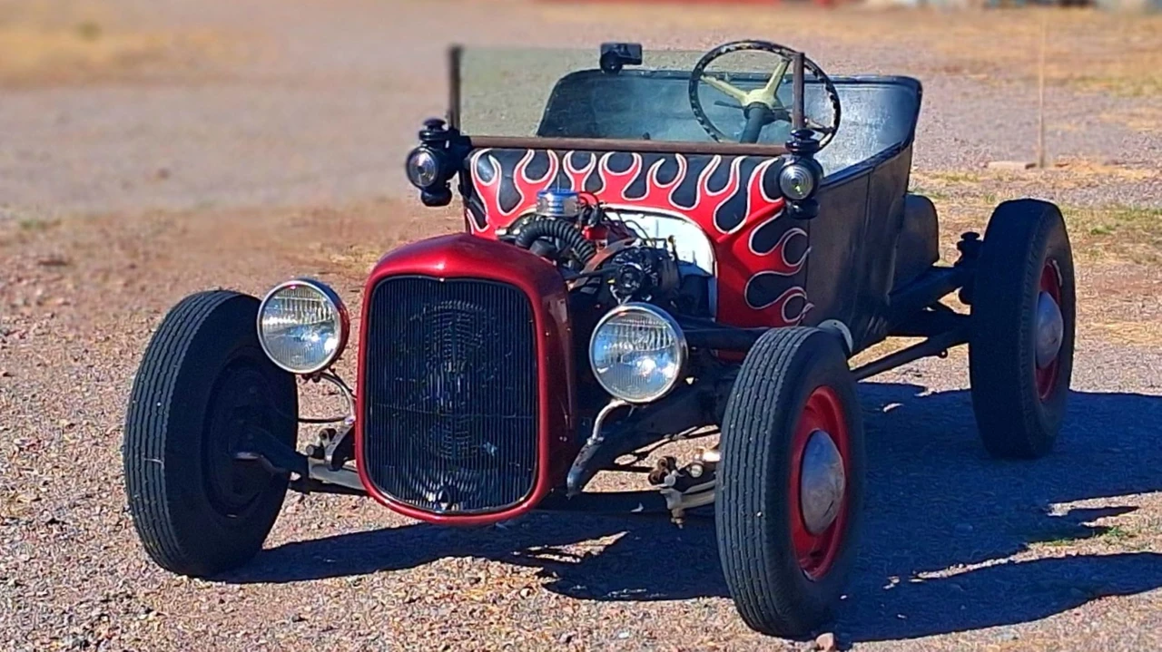 Ford Hot Rod - Image 2 of 31