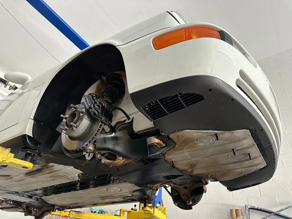 1993 Porsche 964 Carrera 4 - Image 22 of 31