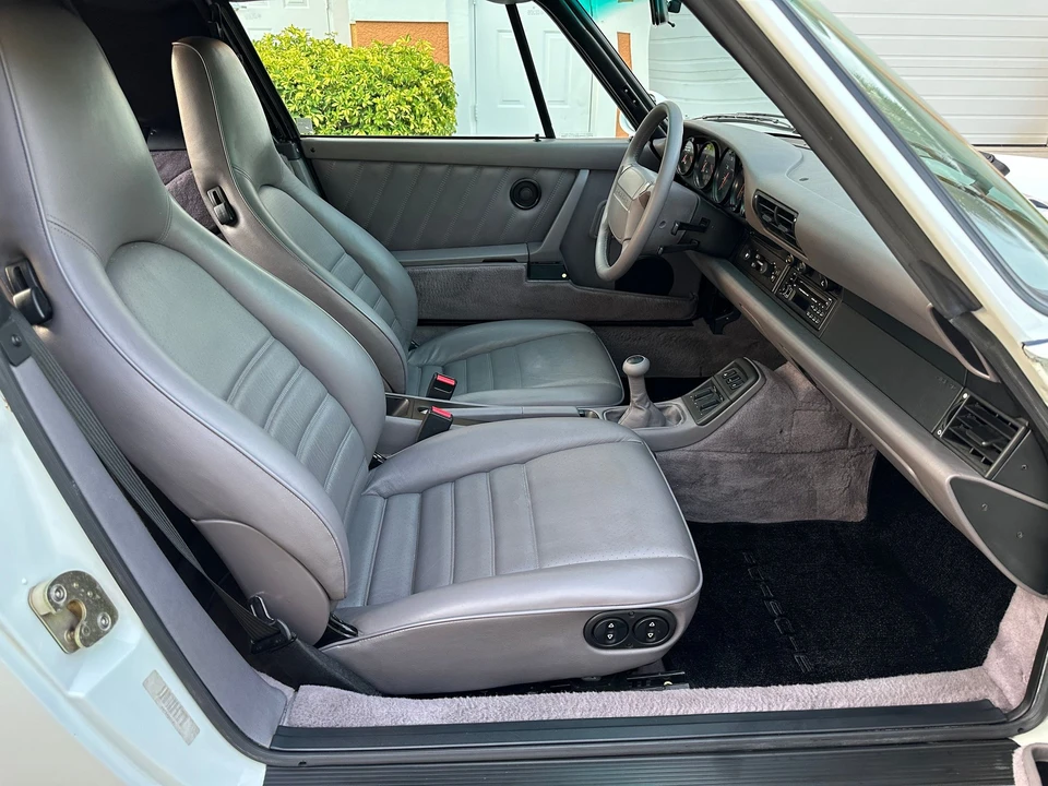 1993 Porsche 964 Carrera 4 - Image 17 of 31