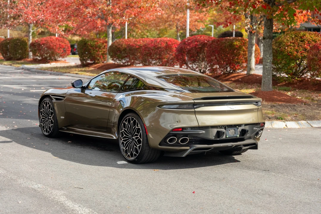 2020 Aston Martin DBS Superleggera - Image 7 of 31