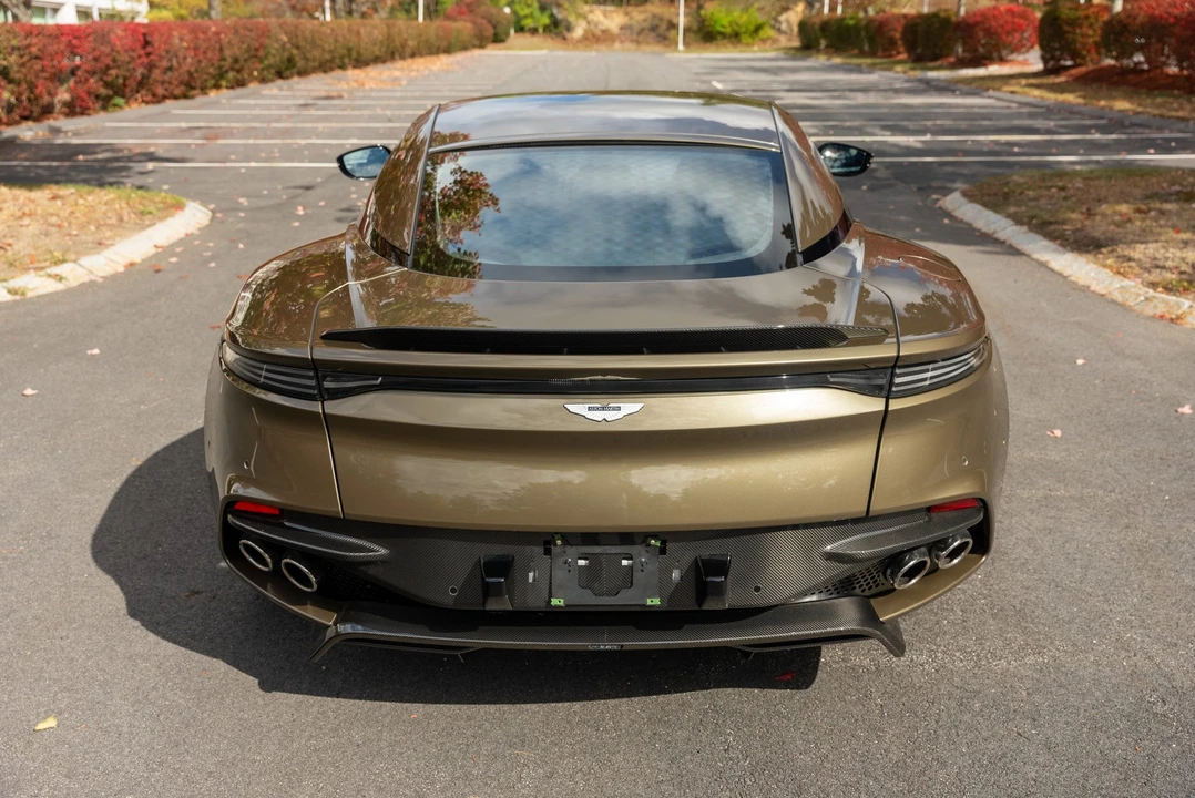 2020 Aston Martin DBS Superleggera - Image 10 of 31