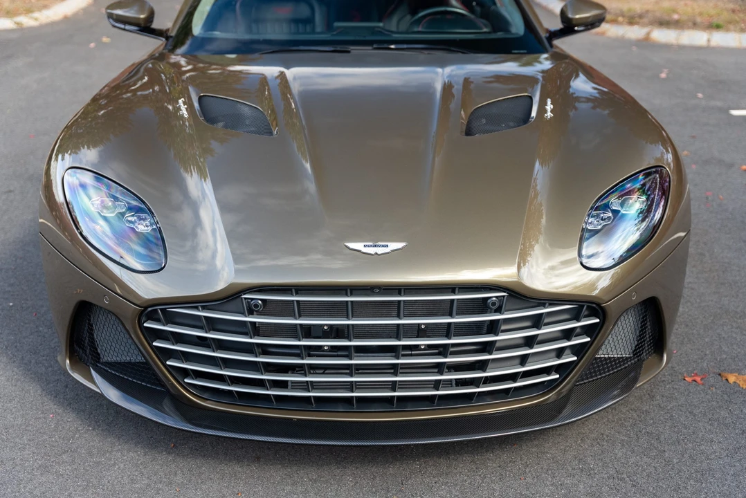2020 Aston Martin DBS Superleggera - Image 29 of 31