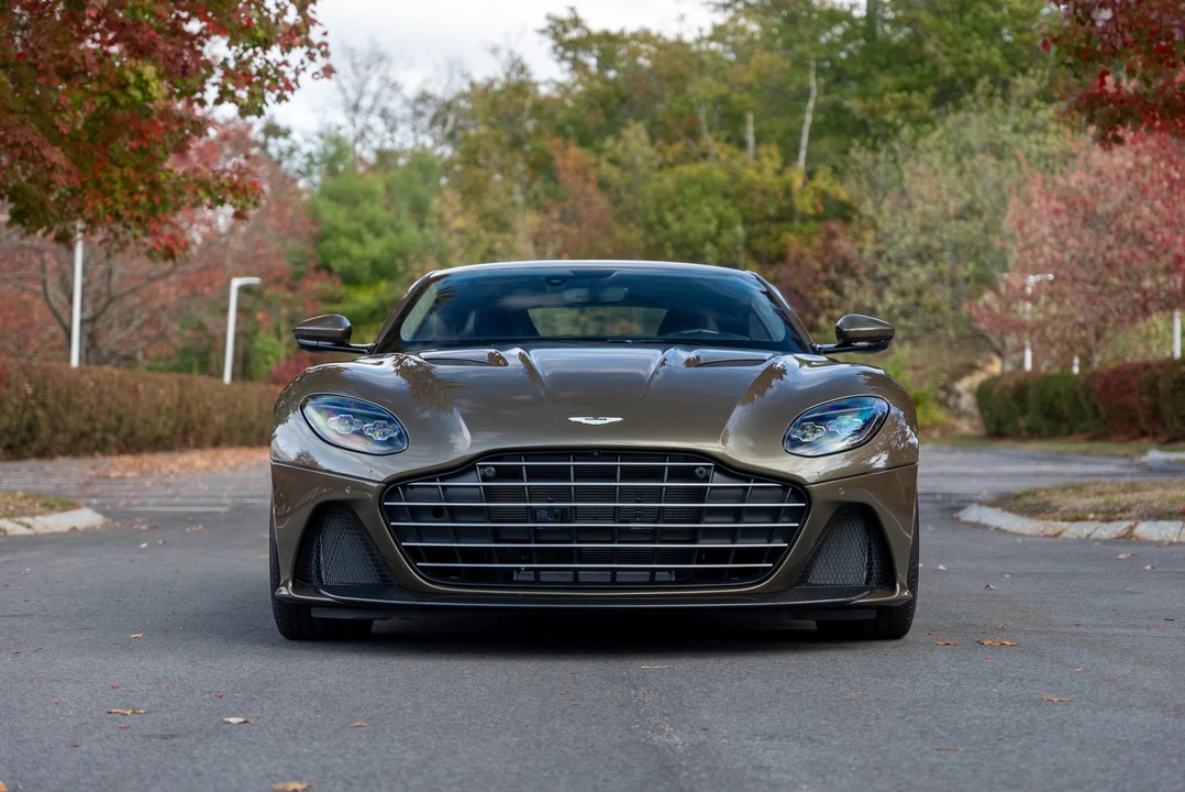 2020 Aston Martin DBS Superleggera - Image 18 of 31