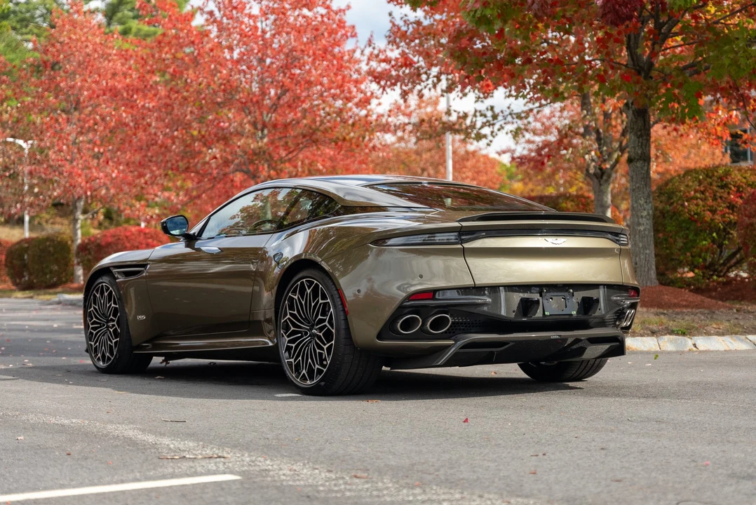 2020 Aston Martin DBS Superleggera - Image 6 of 31