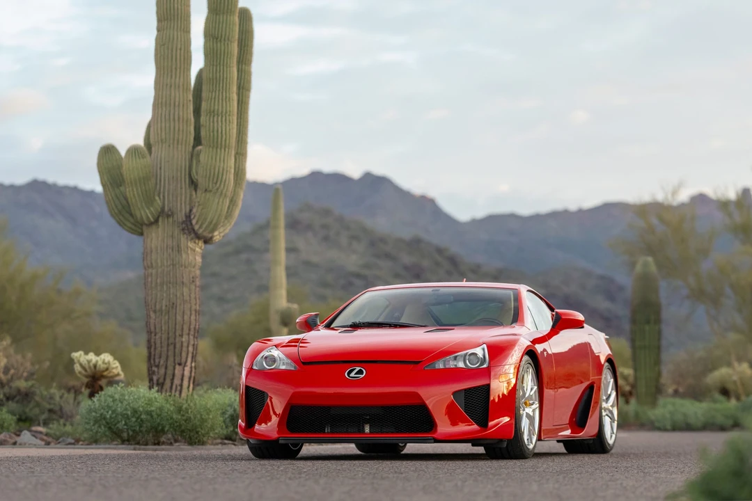 2012 Lexus LFA - Image 2 of 31