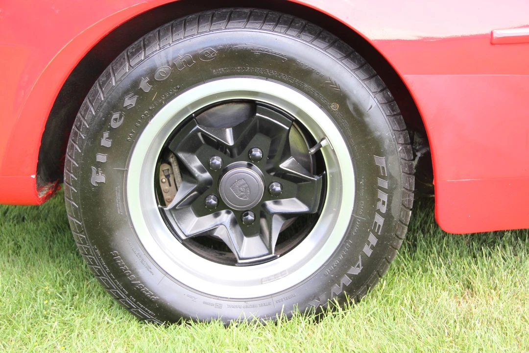 1983 Porsche 944 - Image 15 of 31