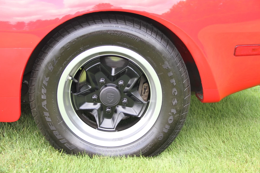 1983 Porsche 944 - Image 16 of 31