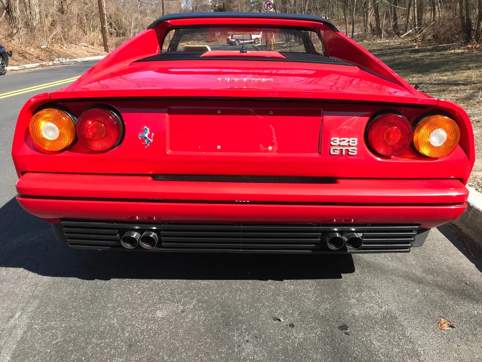 1986 Ferrari 328 GTS - Image 8 of 31