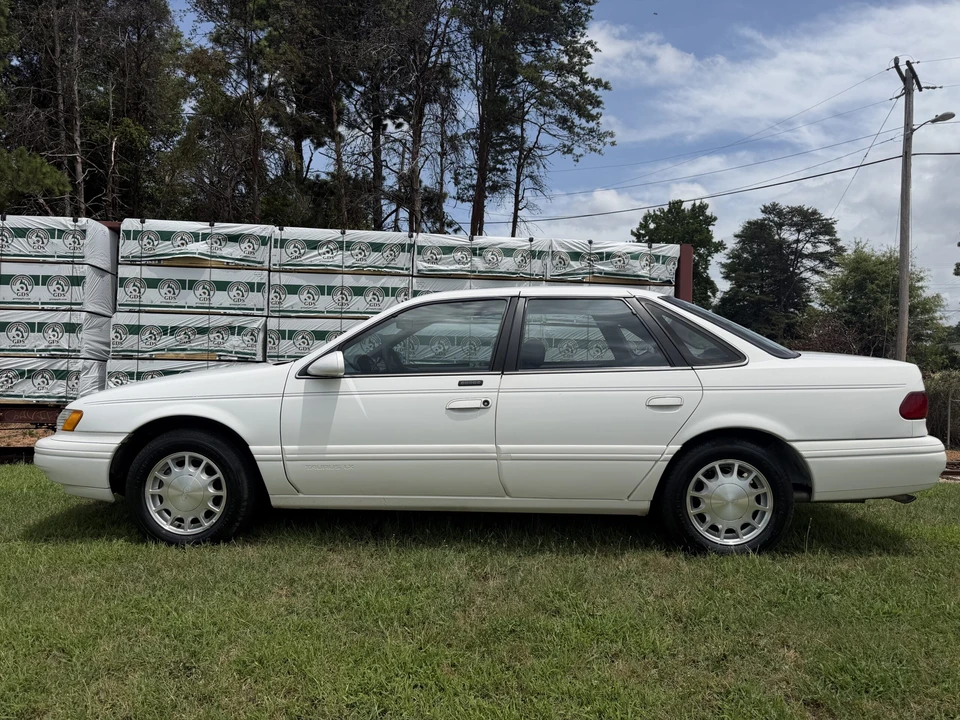 1994 Ford Taurus 2nd Gen - Image 2 of 31