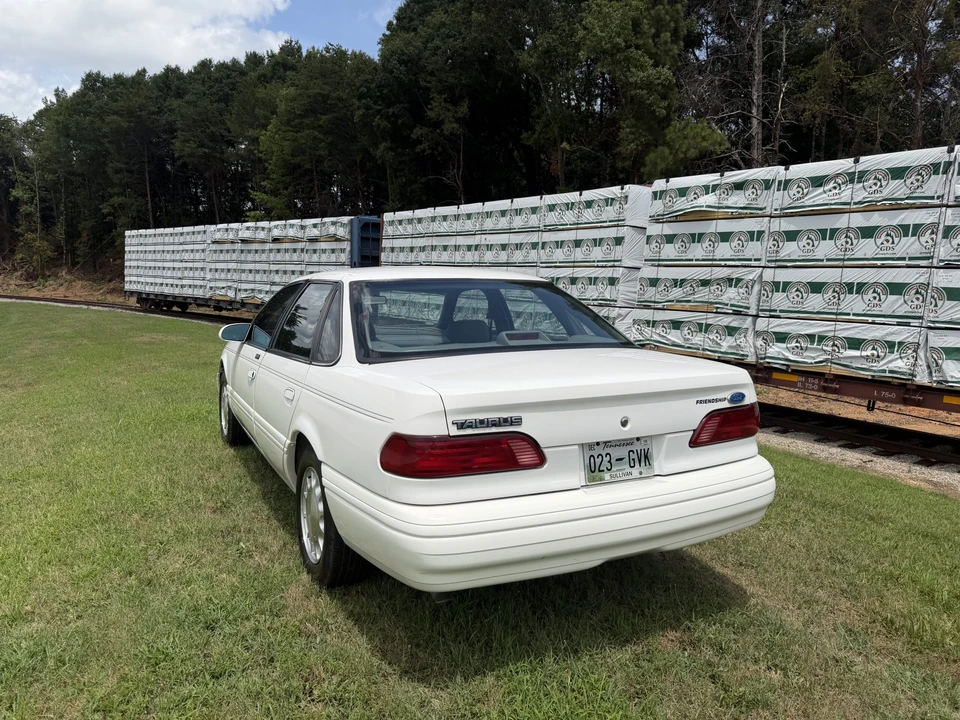 1994 Ford Taurus 2nd Gen - Image 3 of 31