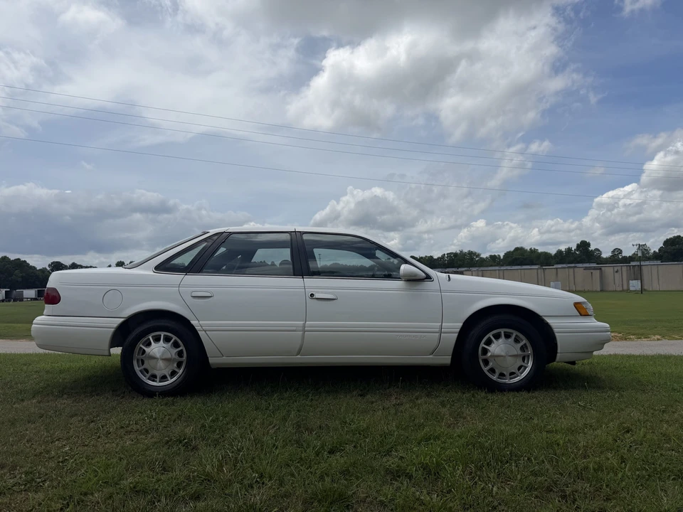 1994 Ford Taurus 2nd Gen - Image 7 of 31