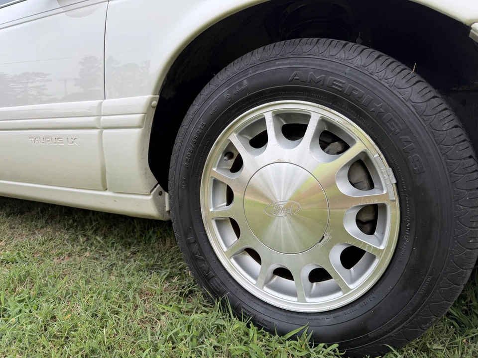 1994 Ford Taurus 2nd Gen - Image 22 of 31