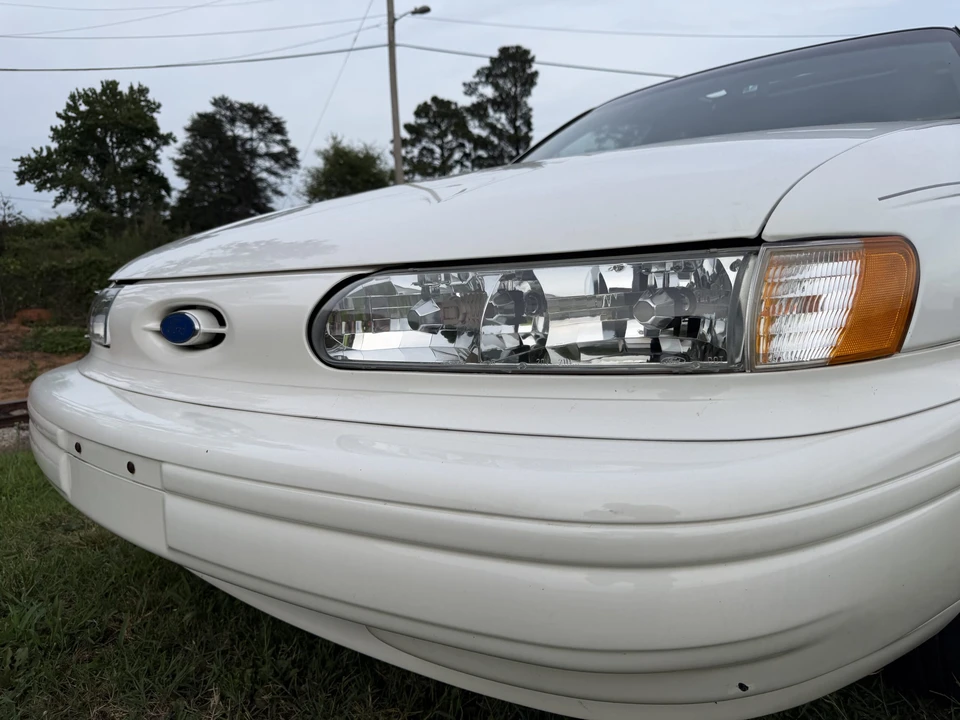 1994 Ford Taurus 2nd Gen - Image 12 of 31