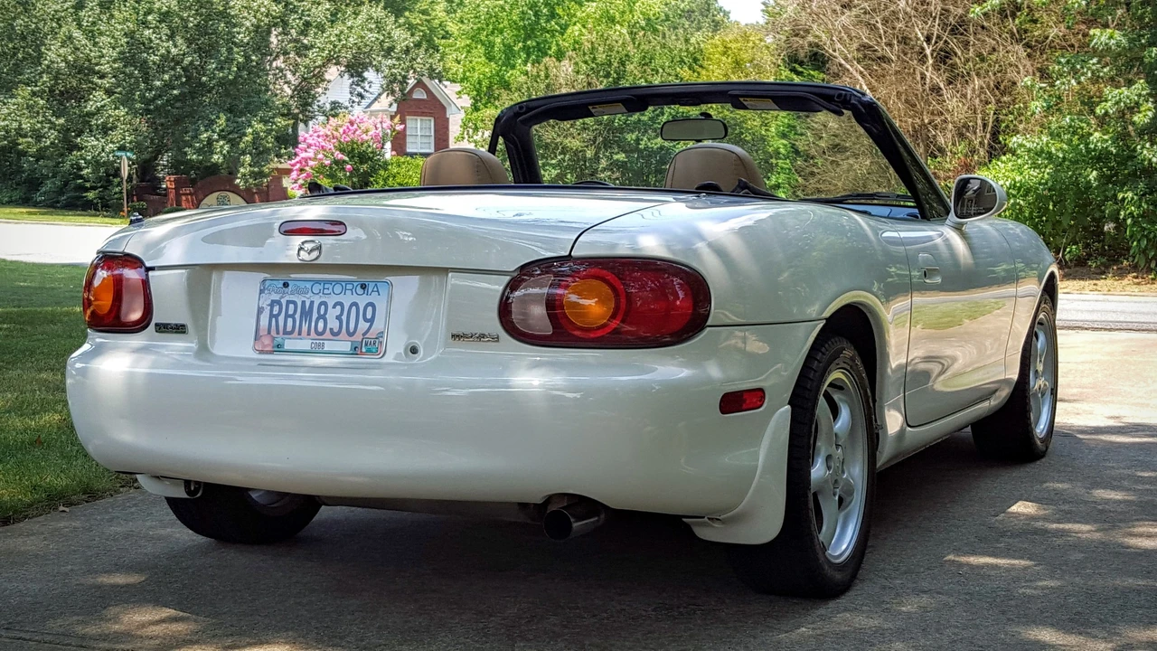 2000 Mazda NB MX-5 Miata - Image 4 of 31