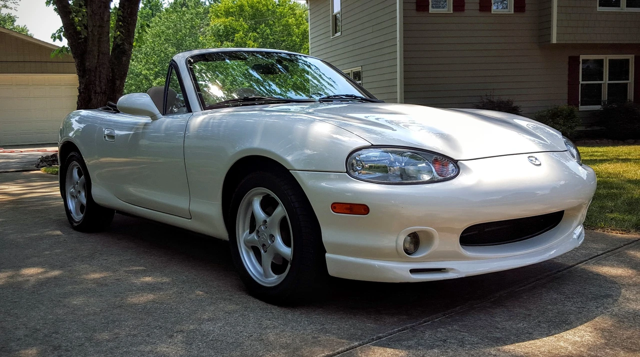 2000 Mazda NB MX-5 Miata - Image 7 of 31