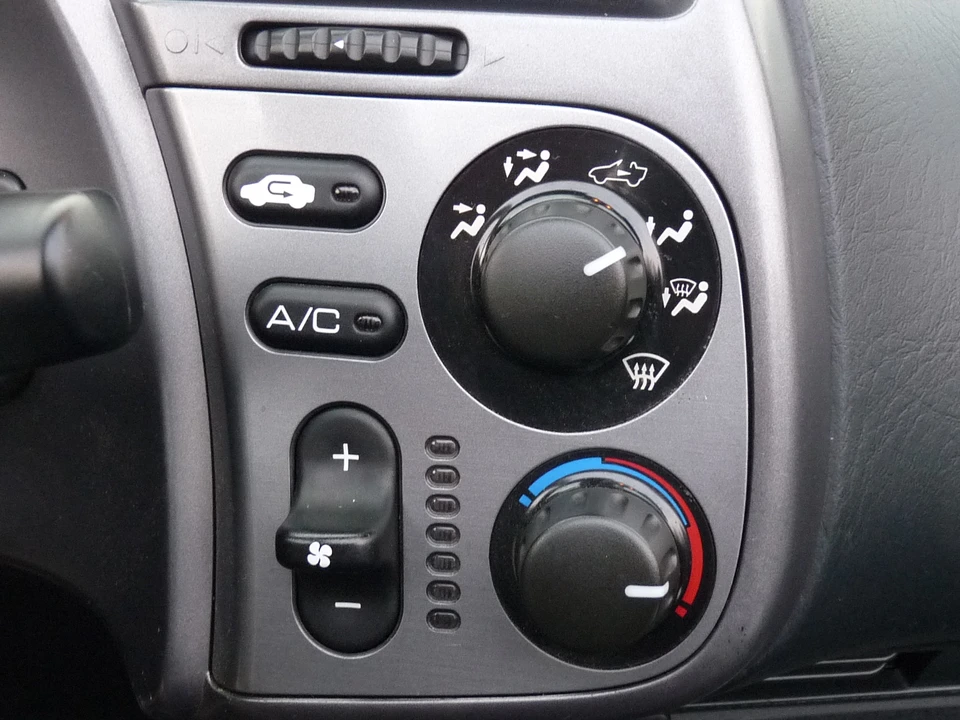 2003 Honda AP1 S2000 - Image 27 of 31