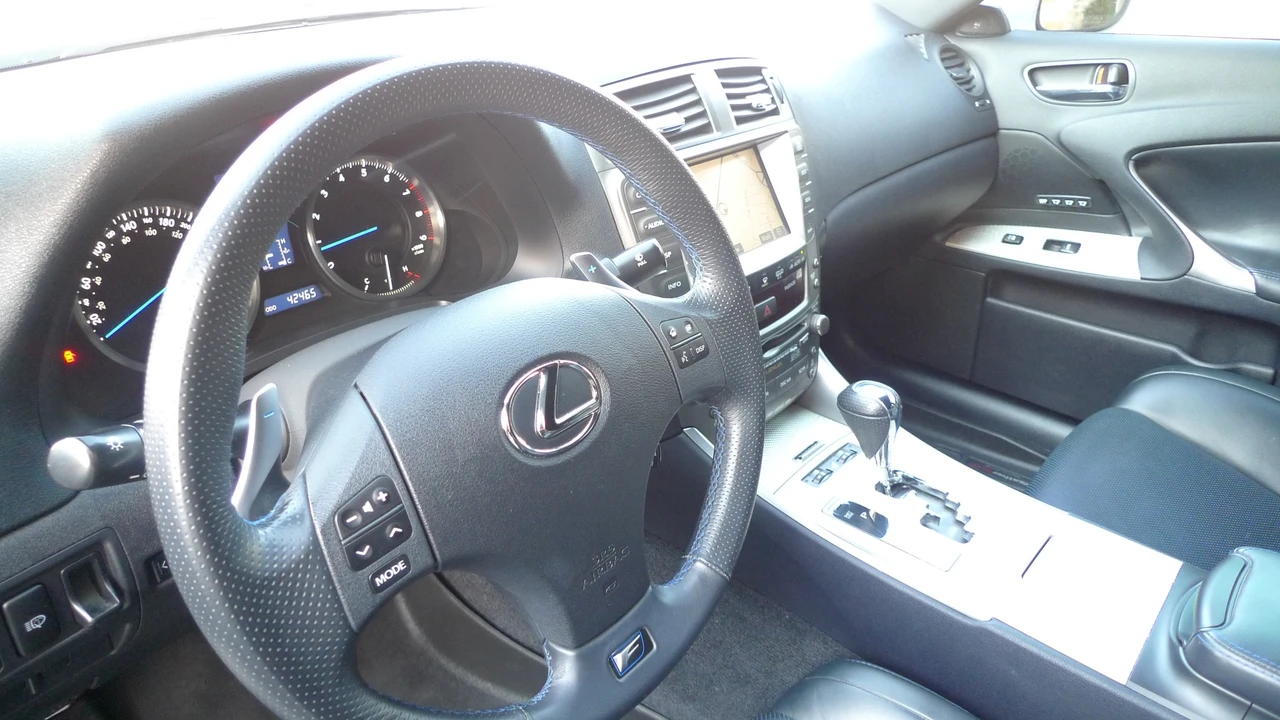 2008 Lexus IS F 2nd Gen - Image 10 of 31