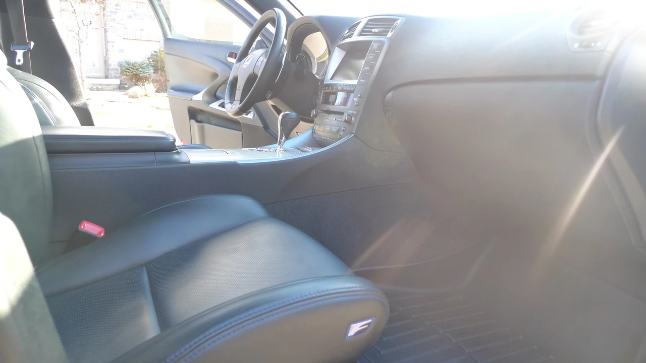 2008 Lexus IS F 2nd Gen - Image 21 of 31