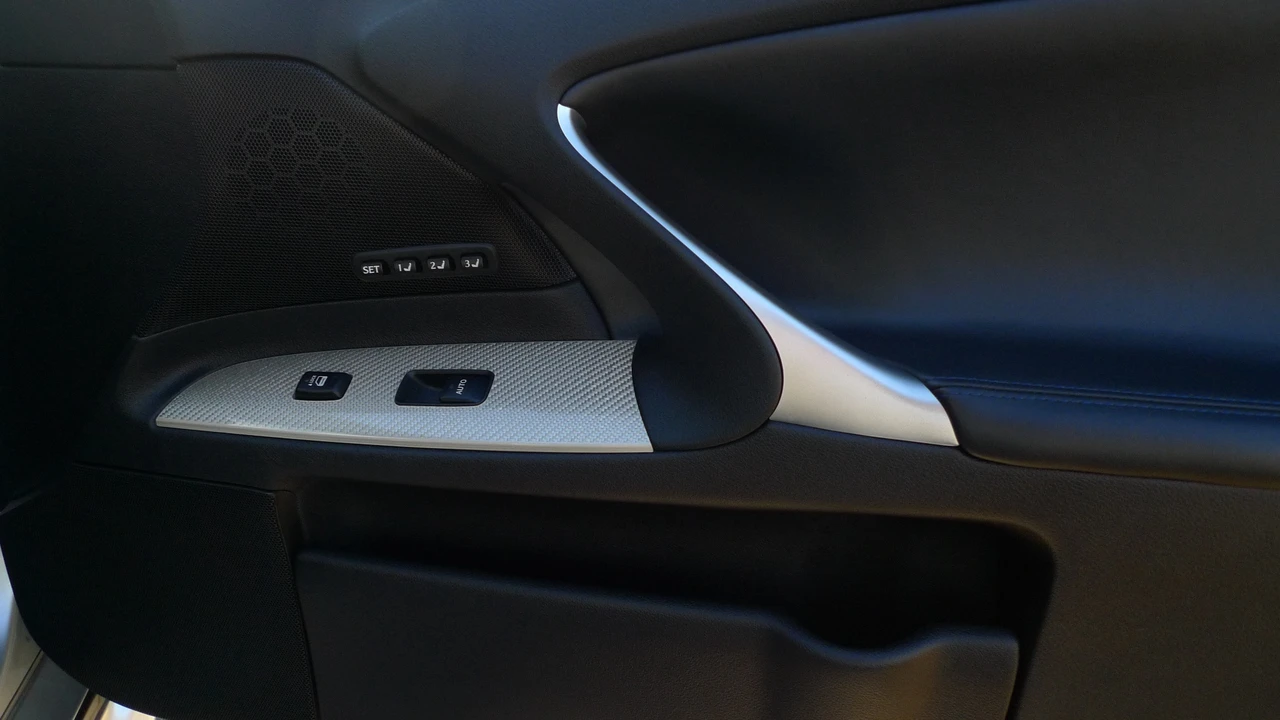 2008 Lexus IS F 2nd Gen - Image 22 of 31