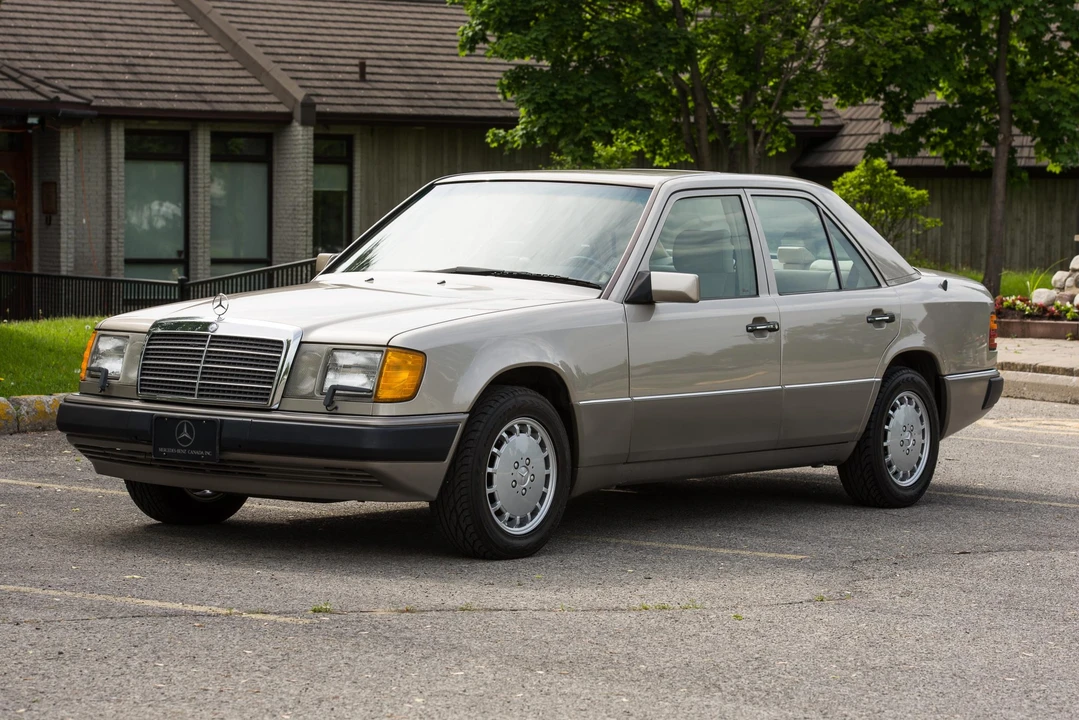 1990 Mercedes-Benz W124 E-Class - Image 3 of 31
