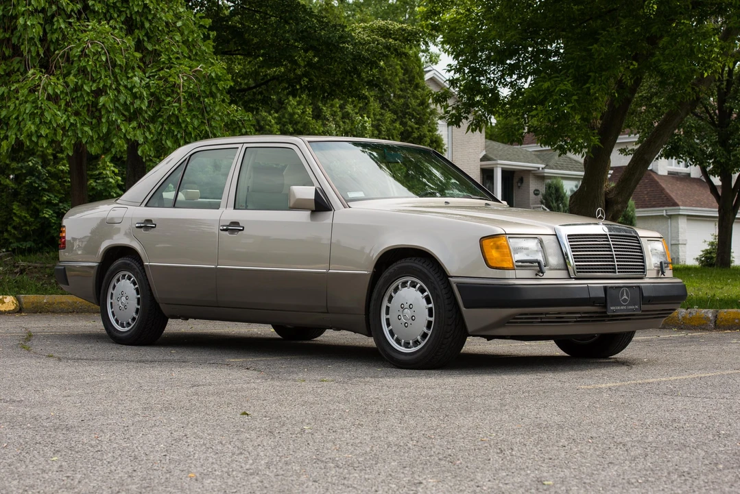 1990 Mercedes-Benz W124 E-Class - Image 6 of 31